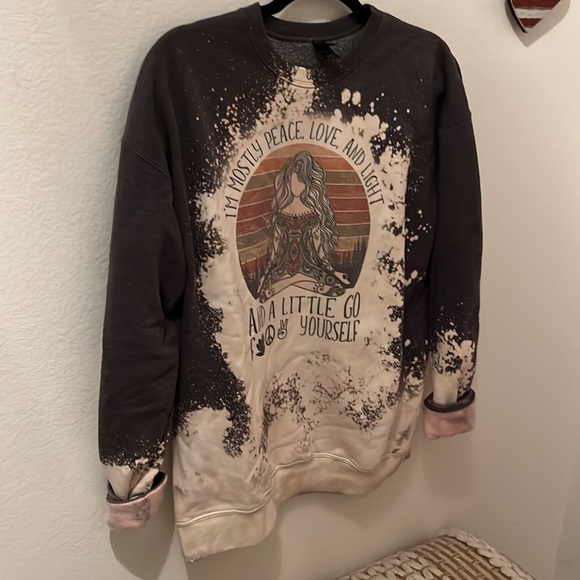 Peace Love & Light Custom Sweatshirt - Size Medium ☮️💟 - Picture 4 of 6